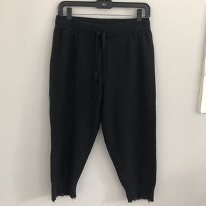 Minnie rose black cross